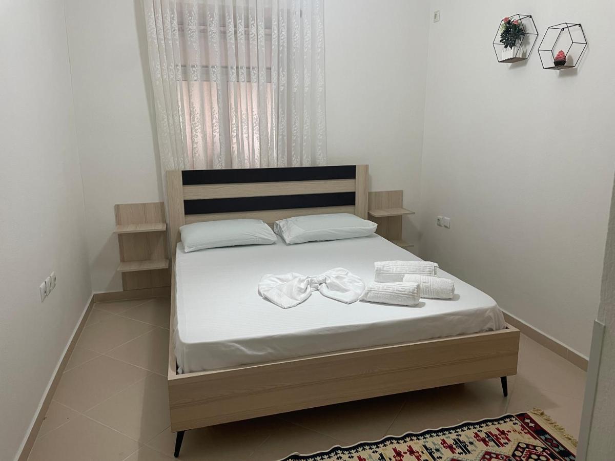 Guest House Taverna Laberia 3 Gjirokaster Luaran gambar