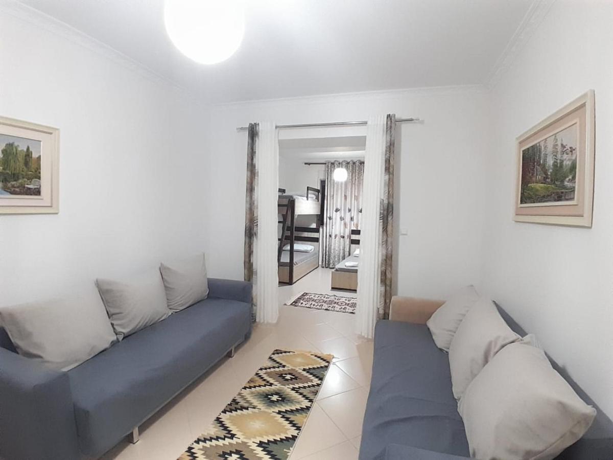 Guest House Taverna Laberia 3 Gjirokaster Luaran gambar